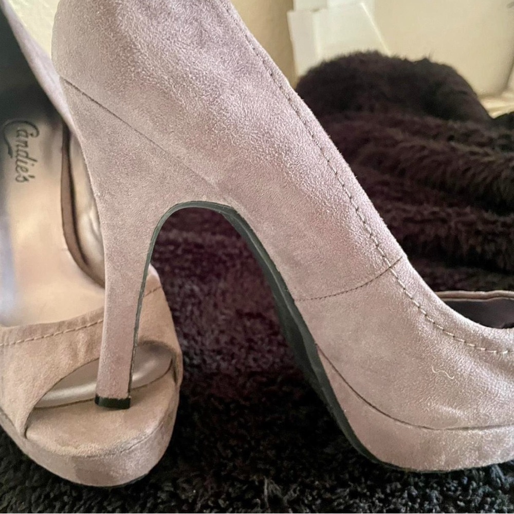 Candie's Light Grey Suede Platform Heels